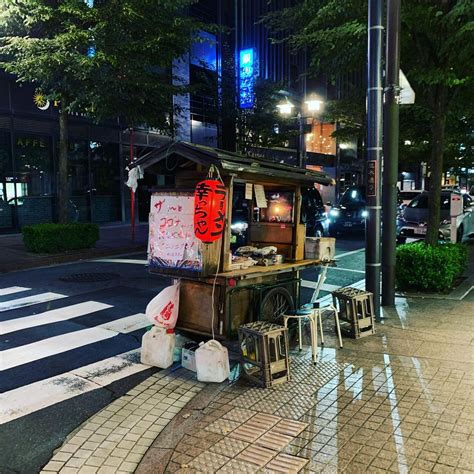 東急セブンハンドレッド 天気: 雲の上のラーメン屋台